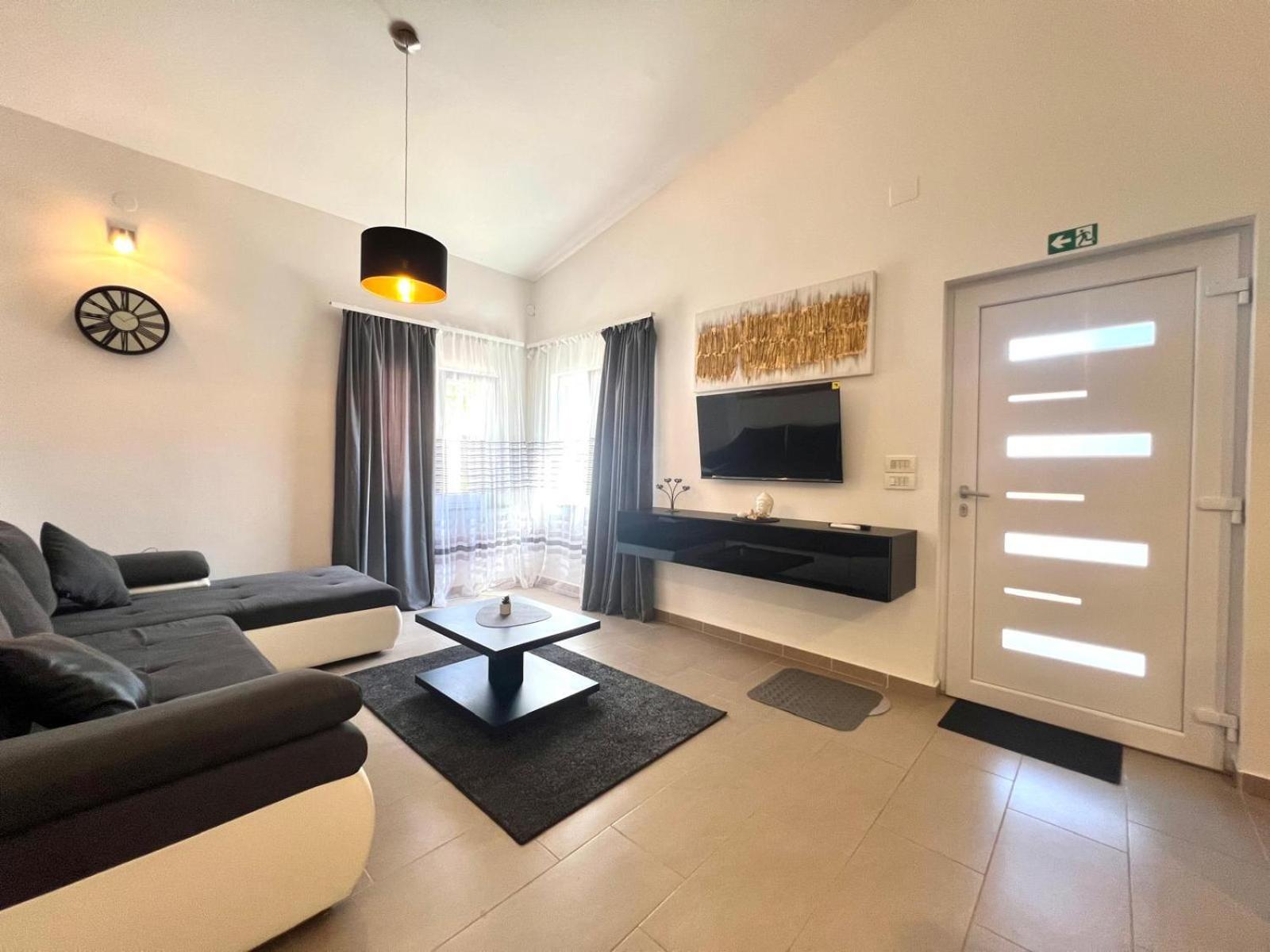 Ferienwohnung Azzurro Mare Pula Exterior foto