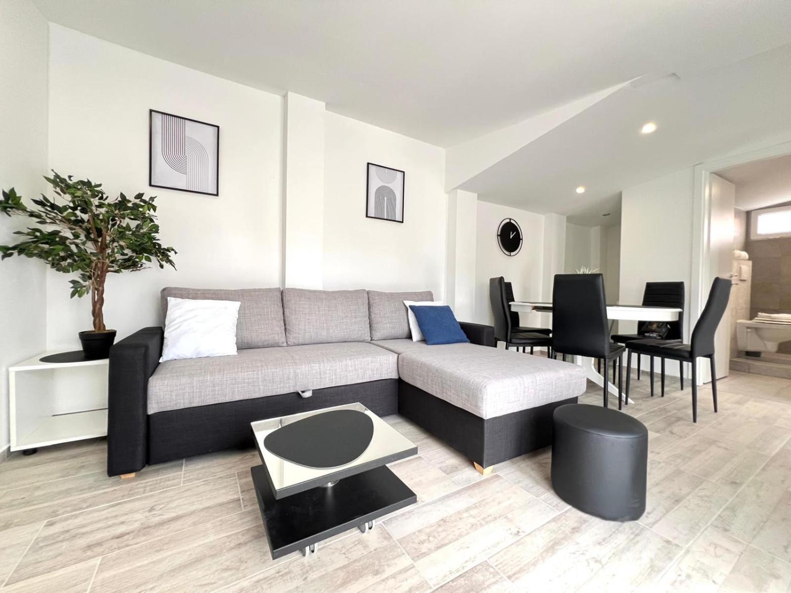 Ferienwohnung Azzurro Mare Pula Exterior foto